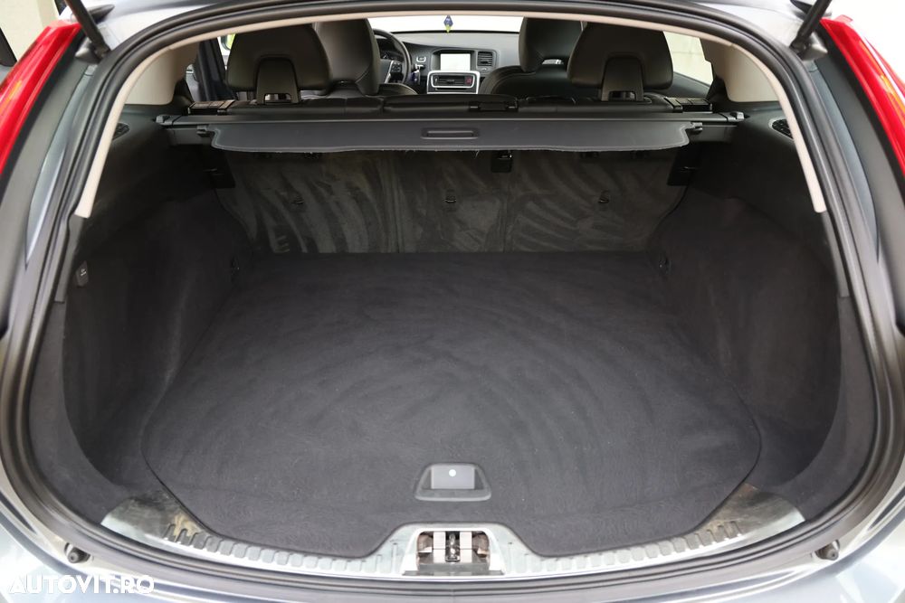 Volvo V60 D2 Basic - 21