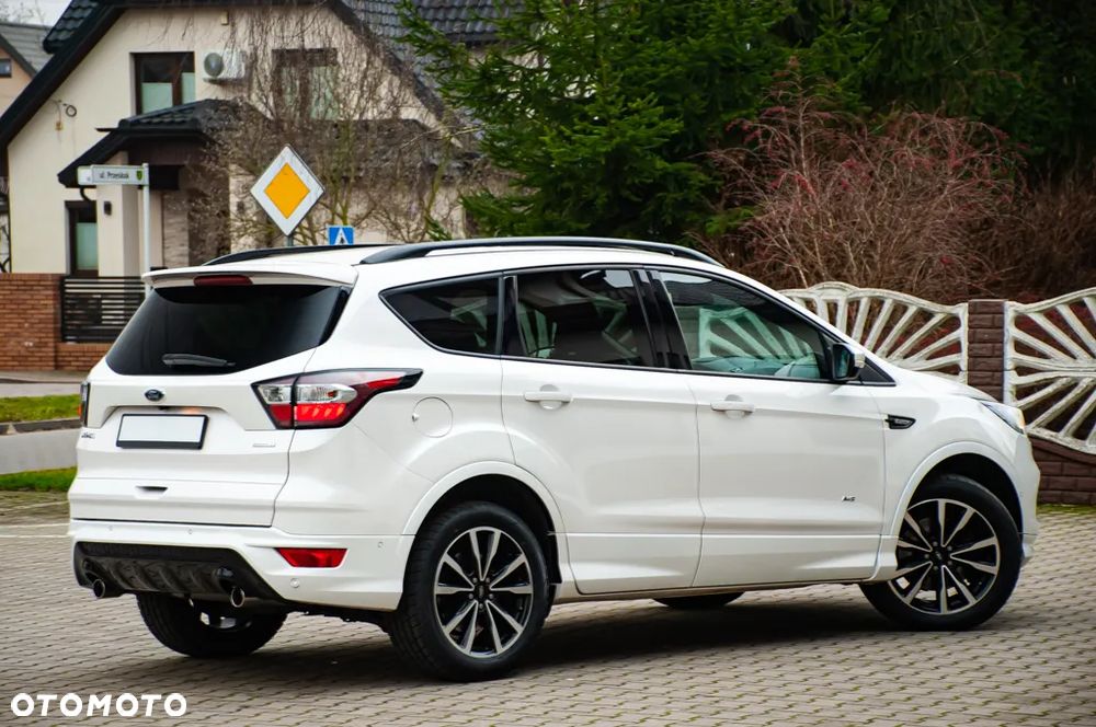 Ford Kuga 1.5 EcoBoost 4x4 Titanium - 39
