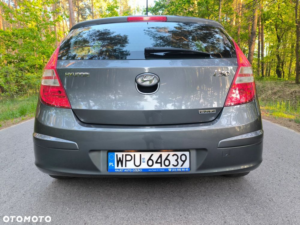 Hyundai i30 1.6 CRDi Classic + - 7