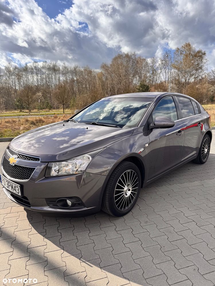 Chevrolet Cruze - 1