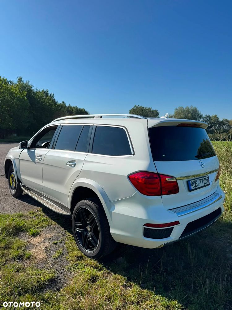 Mercedes-Benz GL 350 BlueTEC 4-Matic - 3