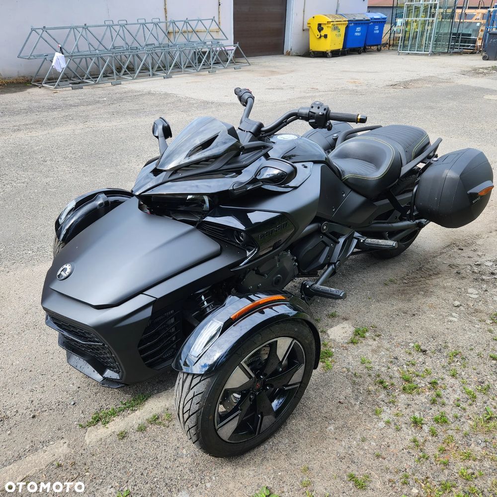 Can-Am Spyder - 3