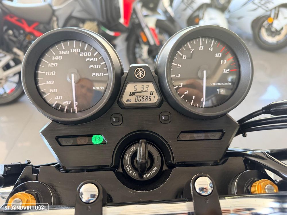 Yamaha XJR 1300 - 8