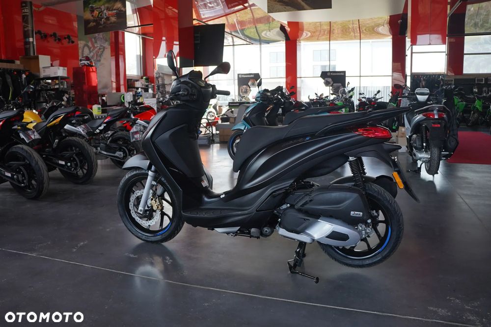 Piaggio Medley - 5