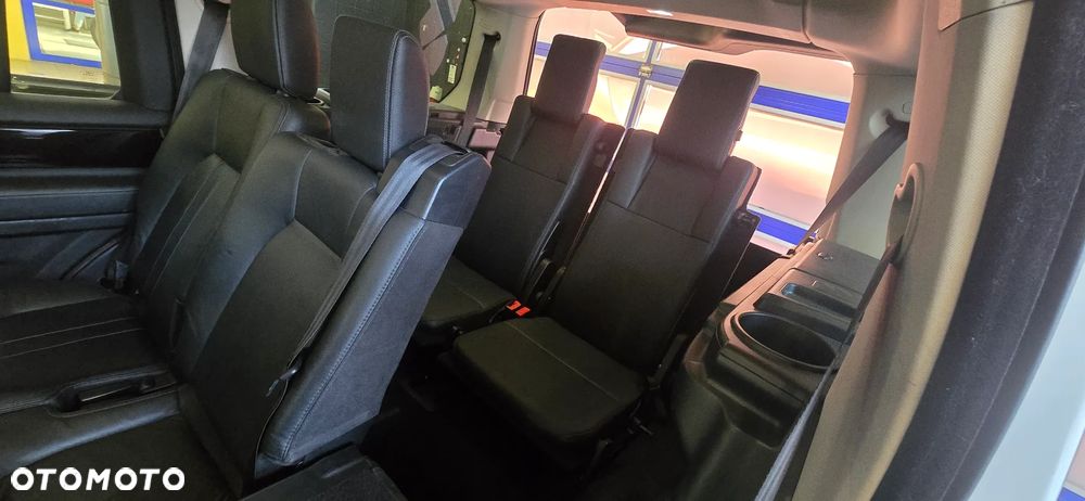 Land Rover Discovery - 16