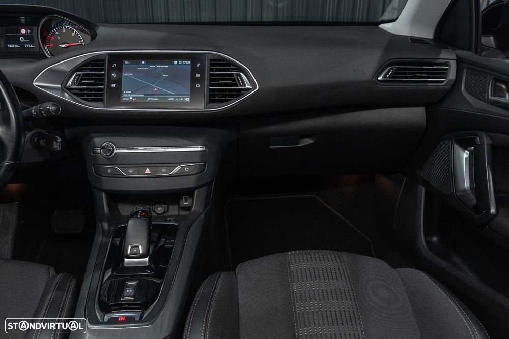 Peugeot 308 BlueHDi 130 EAT8 Allure - 8