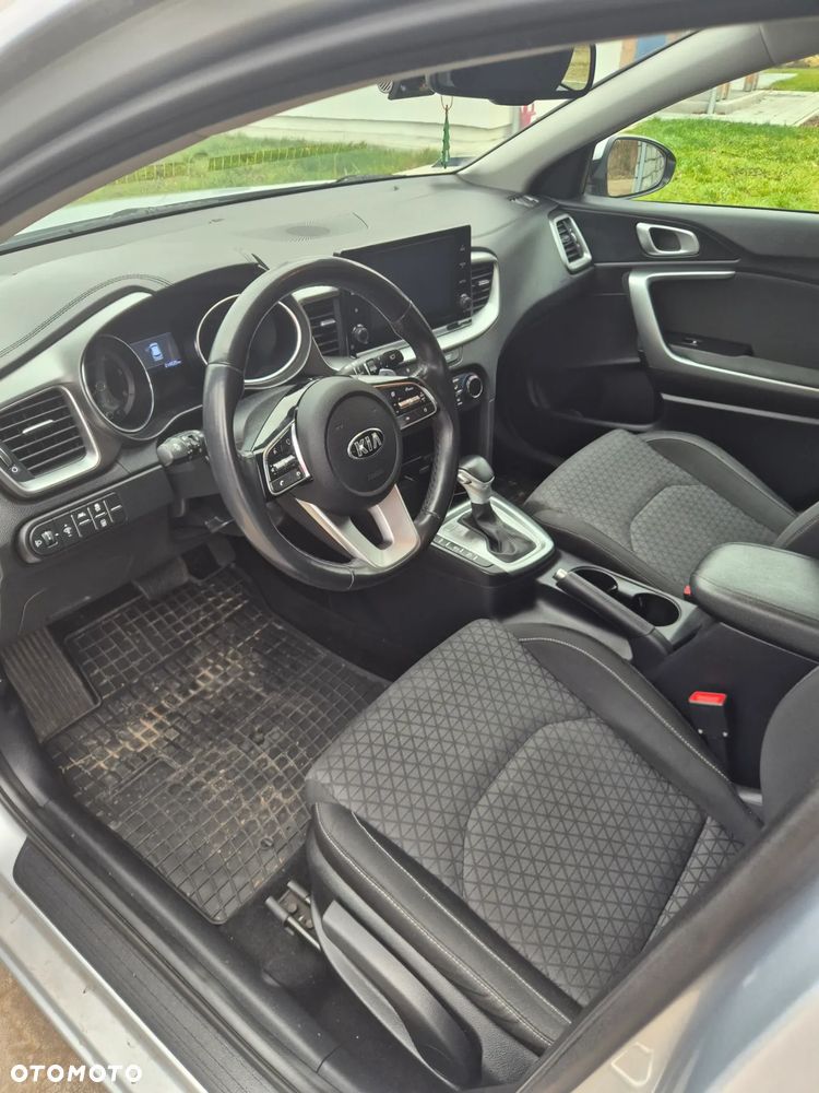 Kia Ceed 1.6 CRDi SCR L DCT - 7