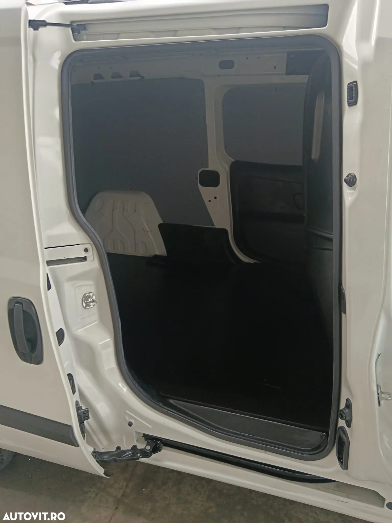 Opel Combo - 8