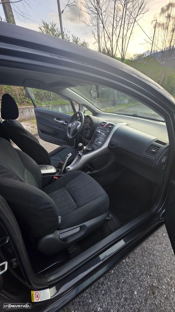 Toyota Auris 1.4 D-4D AC - 15