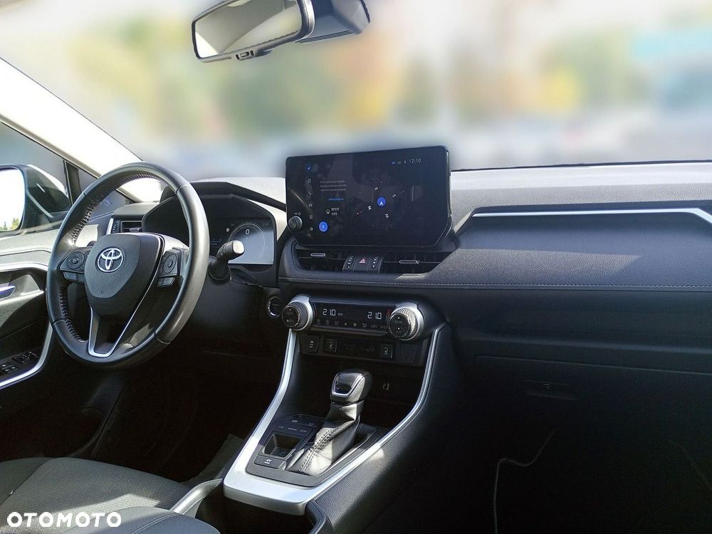 Toyota RAV4 - 16