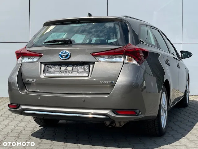 Toyota Auris Hybrid 135 Active - 8