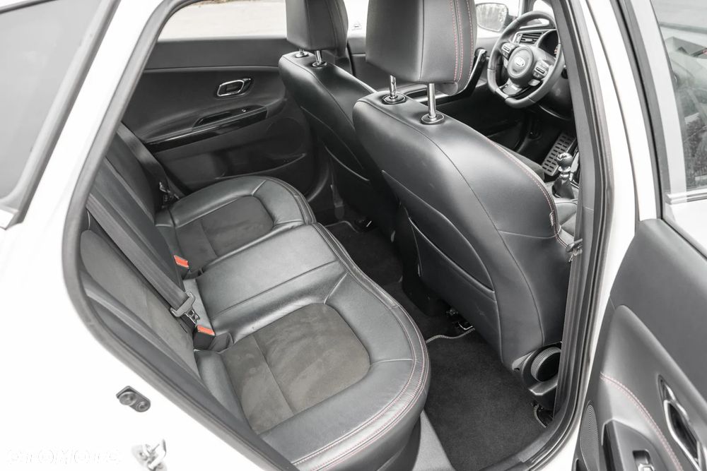 Kia Ceed 1.6 T-GDI GT-Track - 33