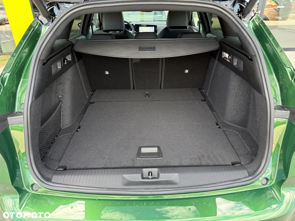 Opel Astra 1.2 T mHEV Ultimate eDTC - 14