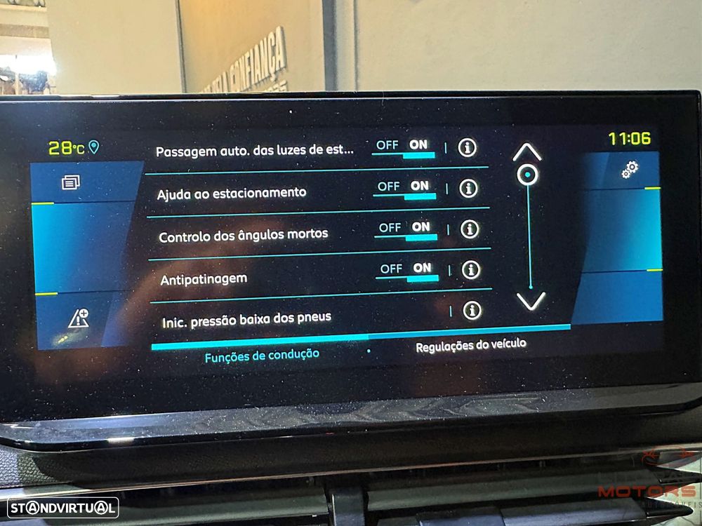 Peugeot 3008 1.6 Hybrid Allure e-EAT8 - 32