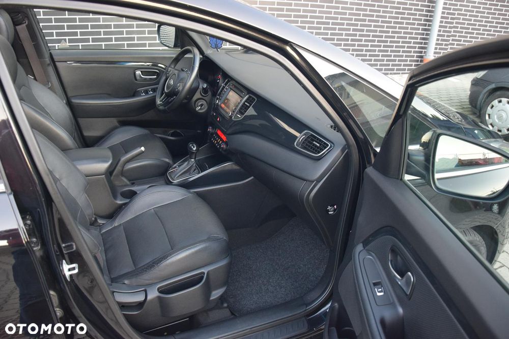 Kia Carens 1.7 CRDi 141 ISG Spirit - 9