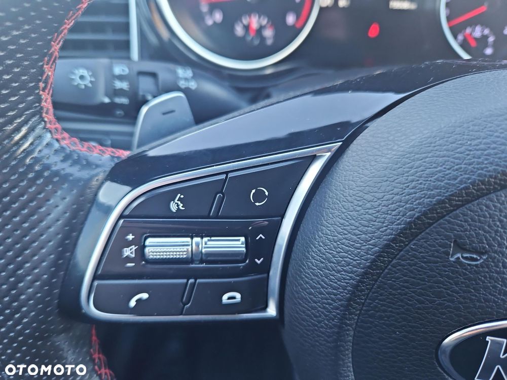 Kia ProCeed 1.6 T-GDI GT DCT - 25