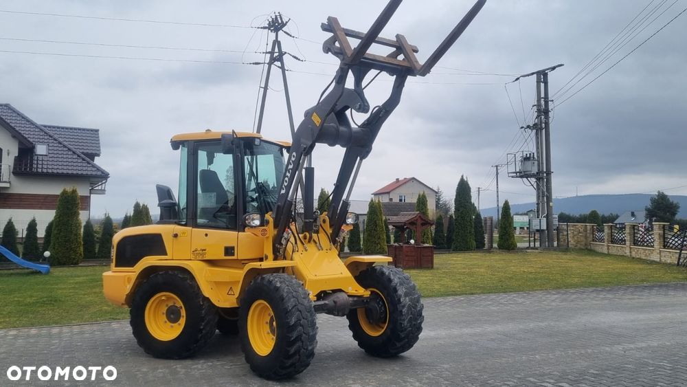 Volvo L30G/Maszyna sprowadzona/ 4749h/ - 2