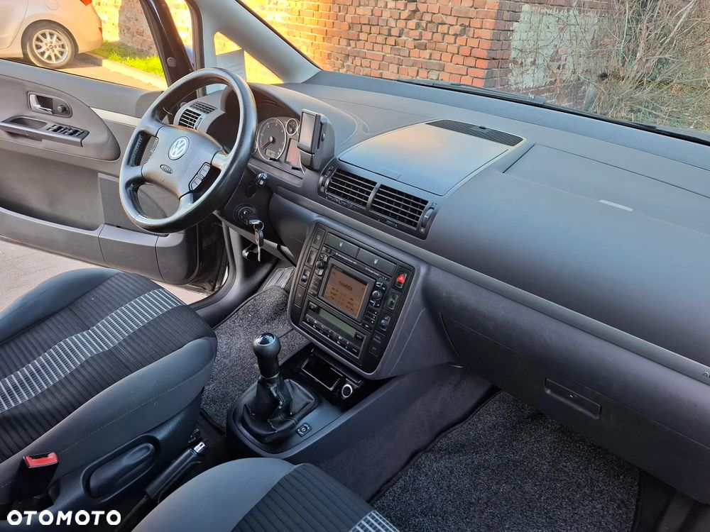 Volkswagen Sharan 2.0 TDI Comfortline - 18