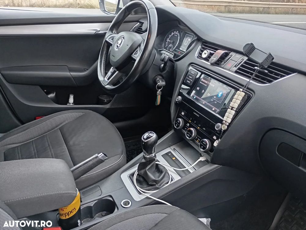 Skoda Octavia 1.6 TDI Active - 11