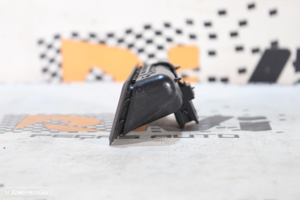 Puxador Da Tampa Da Mala Bmw 3 (E90)  51247118158 / 7118158 - 4