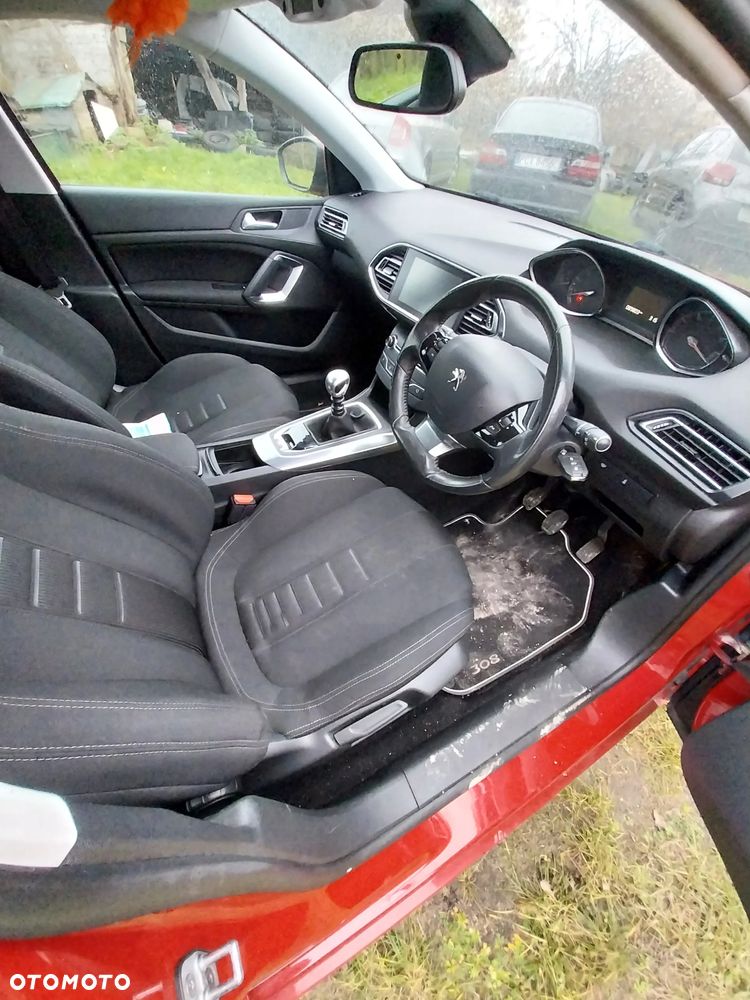 Peugeot 308 - 5