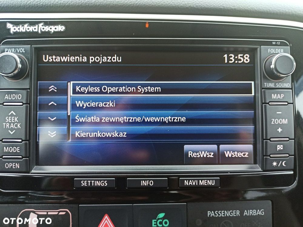 Mitsubishi Outlander - 26