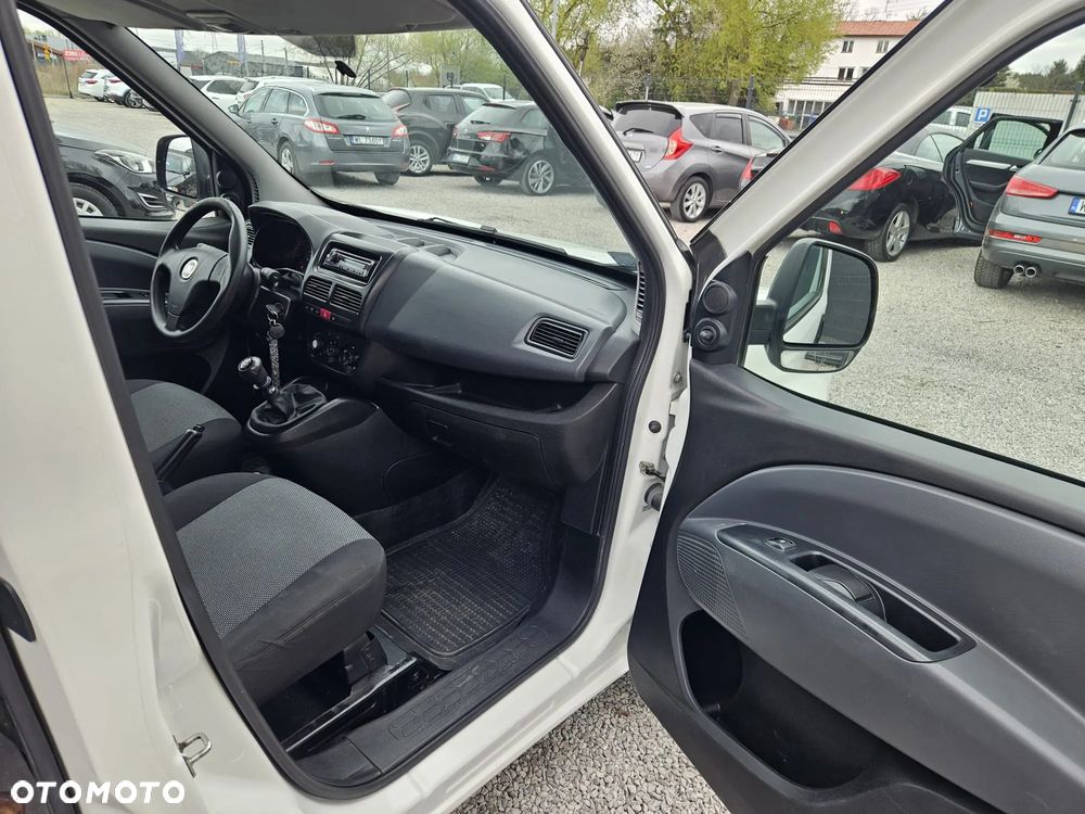 Fiat DOBLO - 23