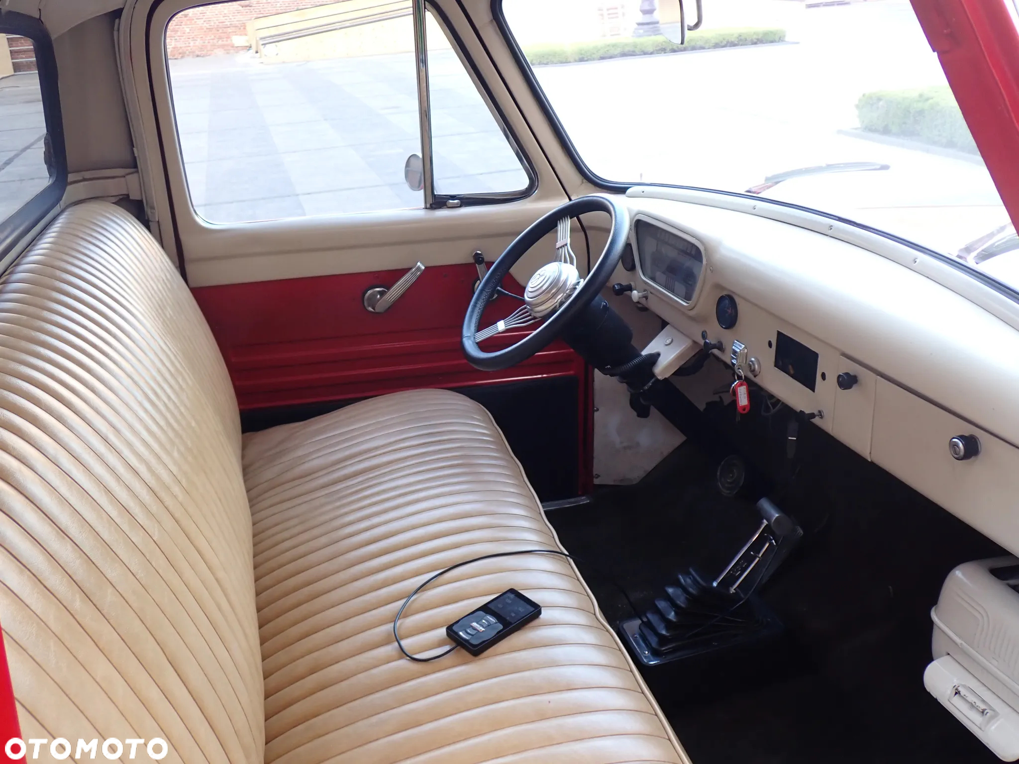 Ford Inny - 38