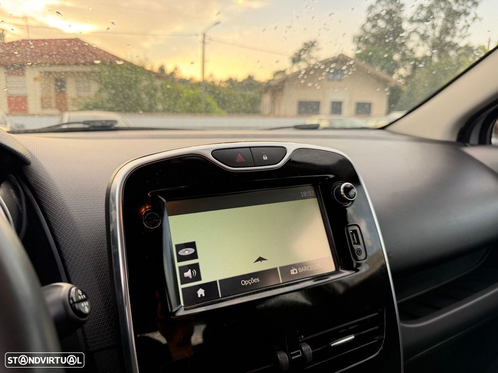 Renault Clio 1.5 dCi Dynamique S - 11