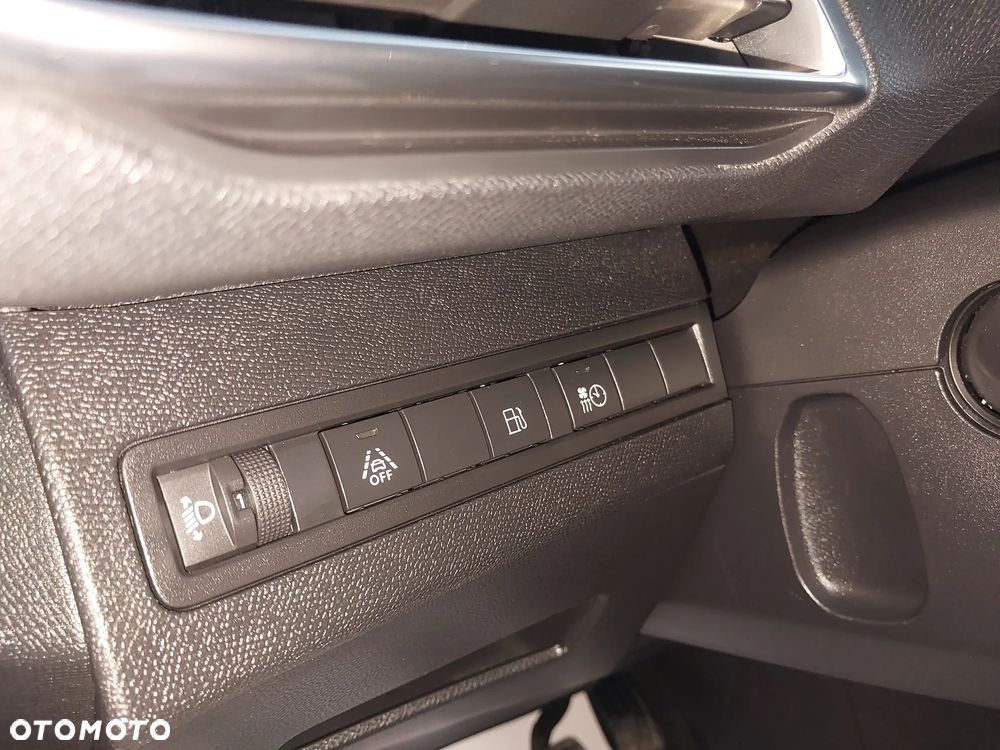 Peugeot 3008 1.6 PureTech HYbrid Allure S&S EAT8 - 14