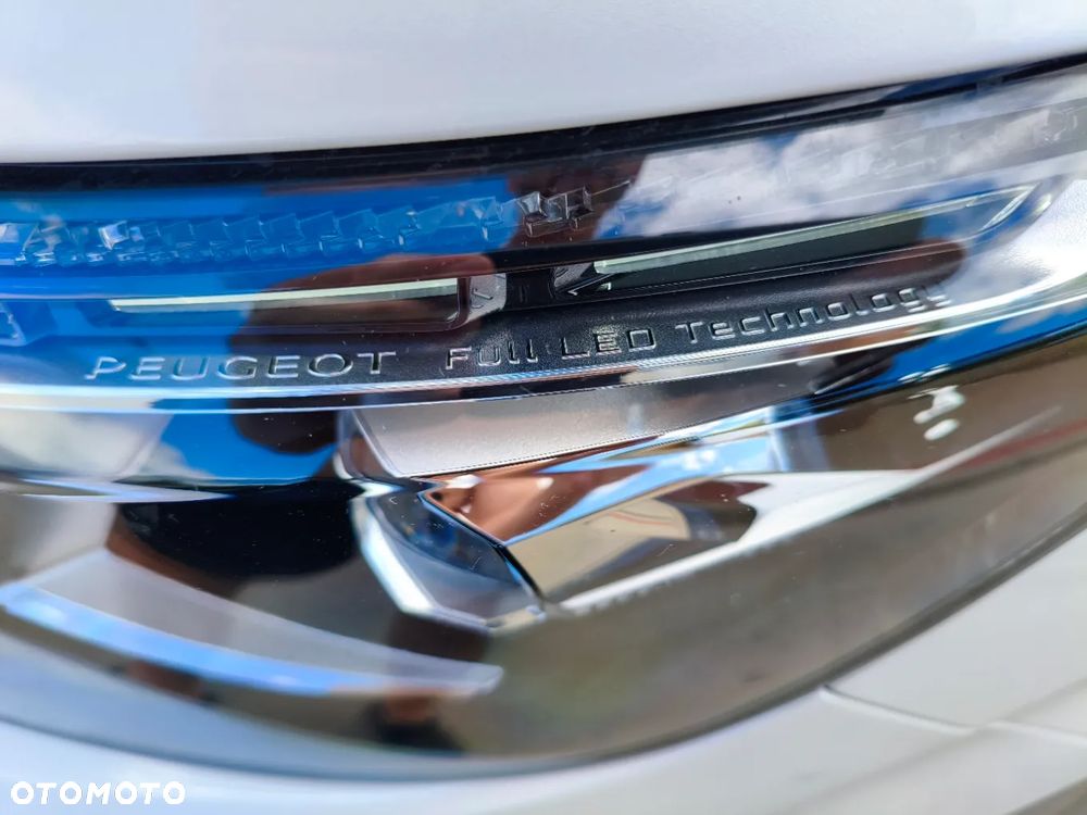 Peugeot 3008 PureTech 130 Stop & Start EAT6 Allure - 25