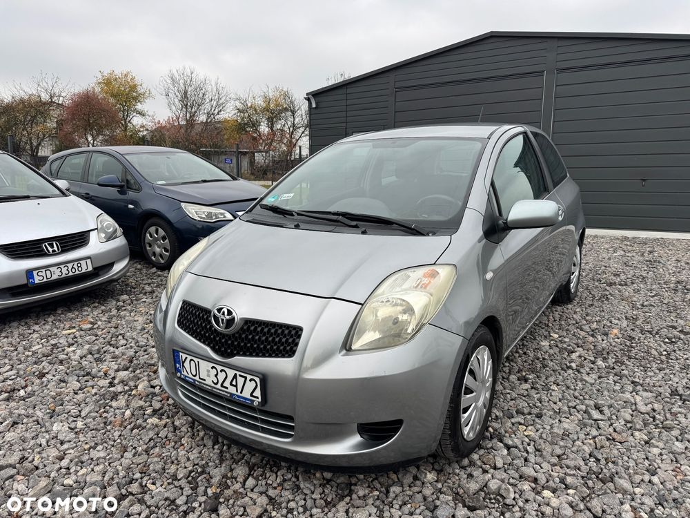 Toyota Yaris 1.3 Sol Premium - 1
