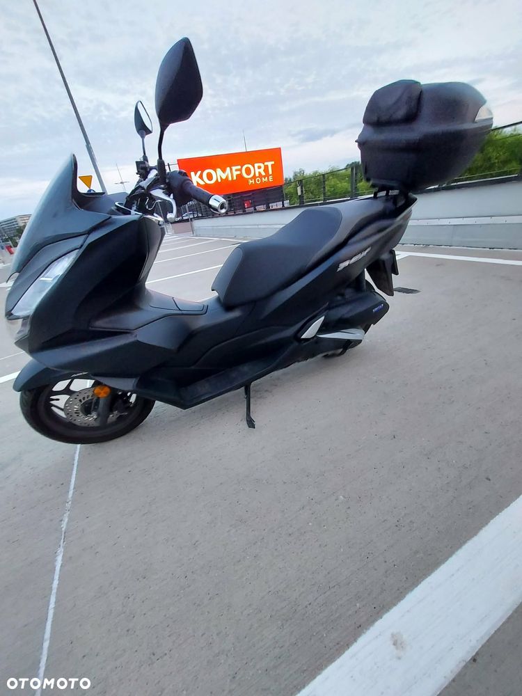 Honda PCX - 1