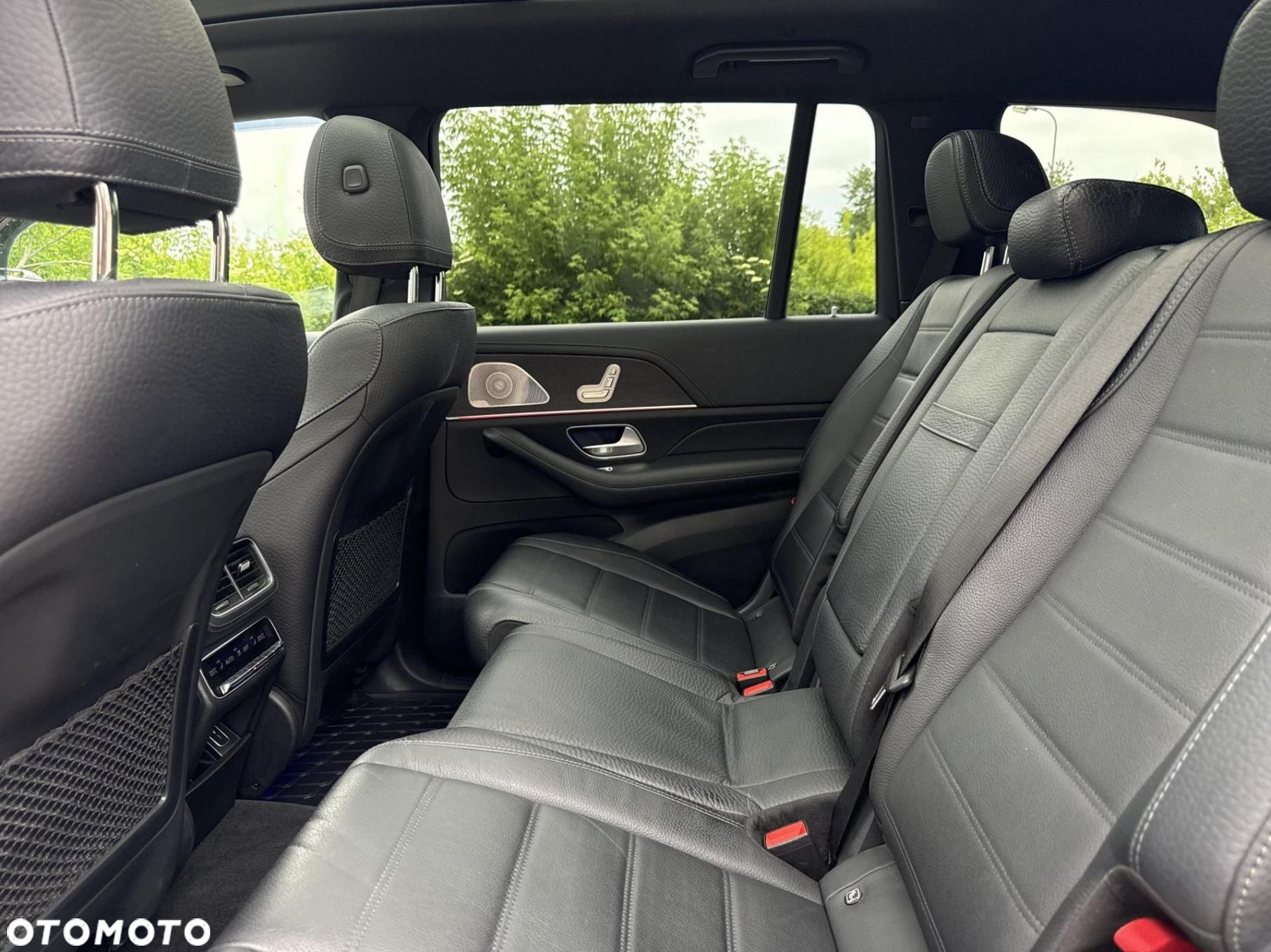 Mercedes-Benz GLS - 14