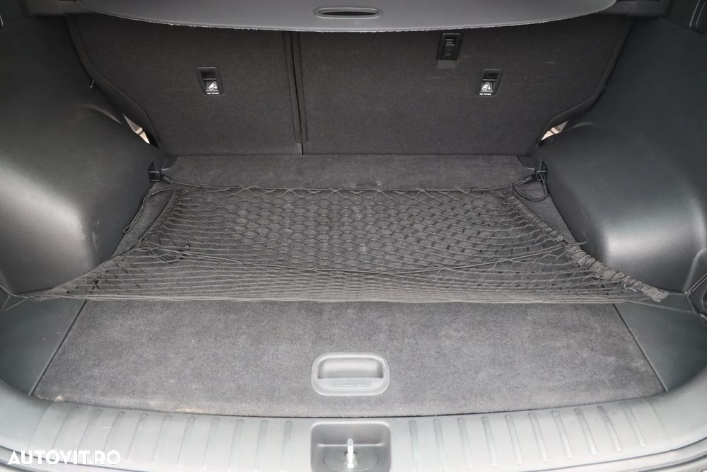 Hyundai Tucson 2.0 CRDI 4WD Automatik Premium - 36