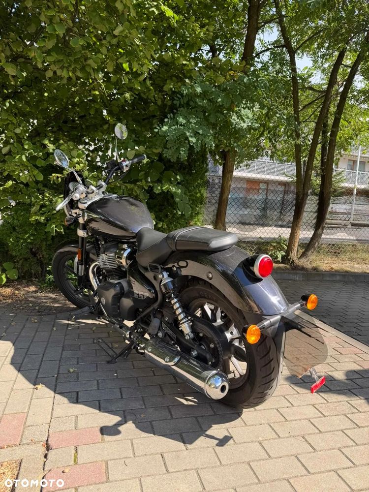 Royal Enfield Super Meteor - 4