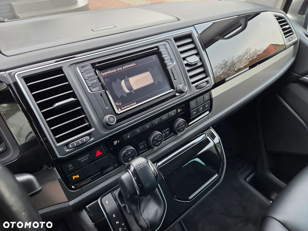 Volkswagen Multivan - 28