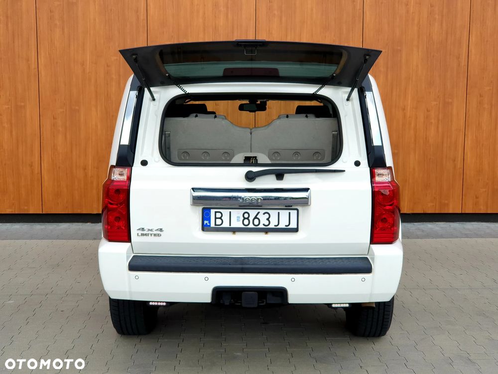 Jeep Commander 4.7 V8 - 9