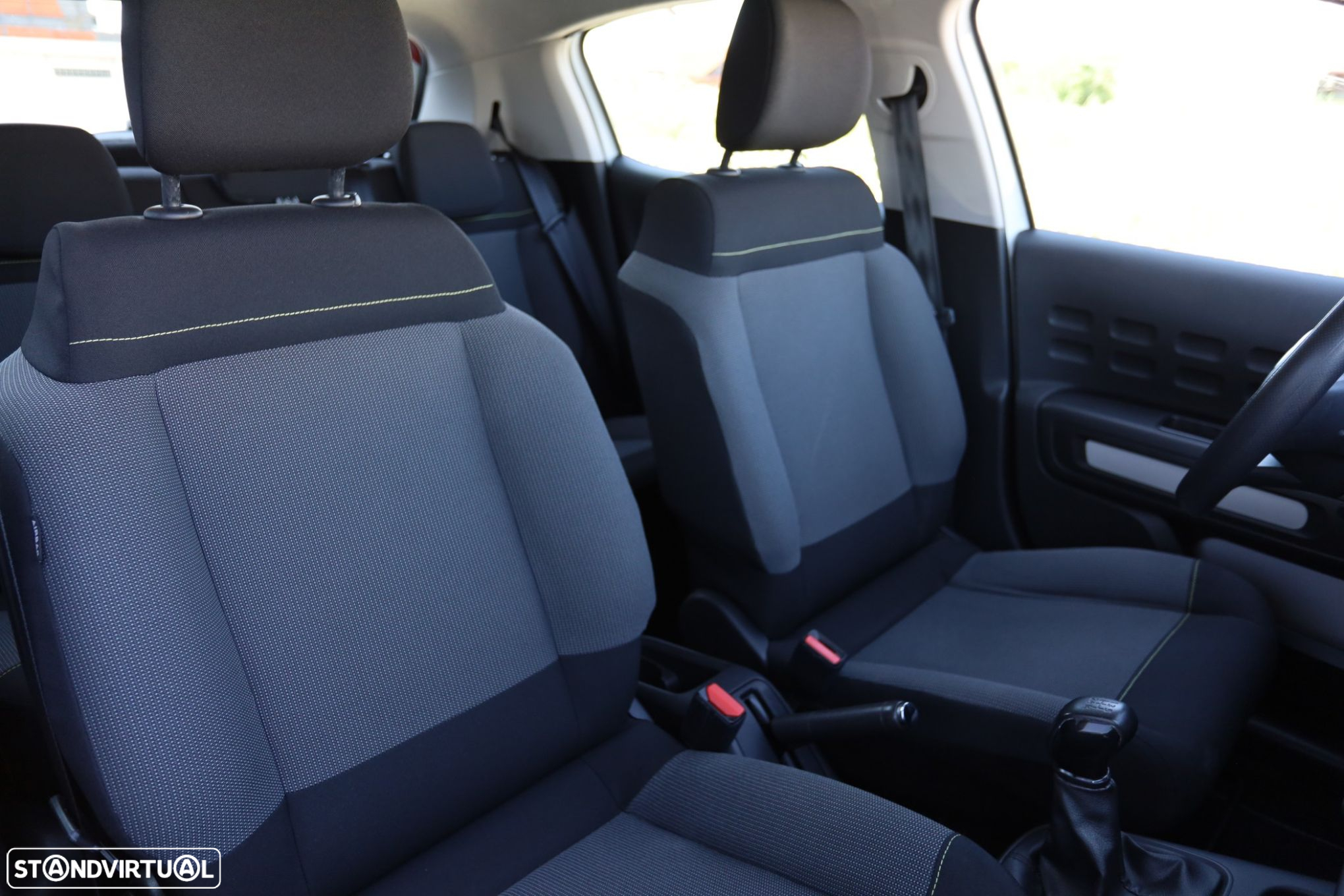 Citroën C3 1.2 PureTech Shine - 16