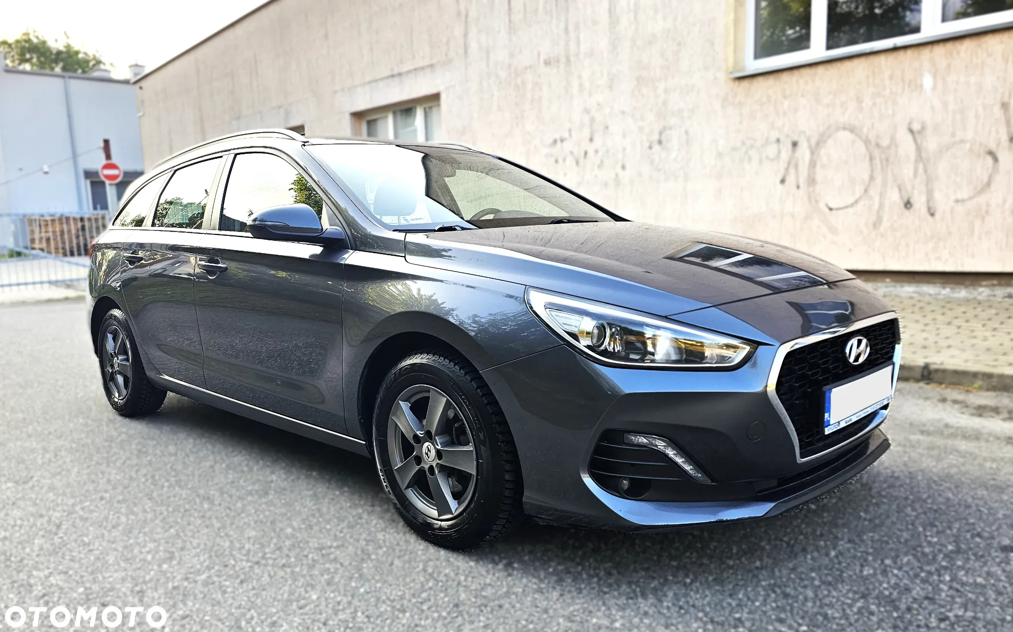 Hyundai i30 1.6 D Classic + - 5