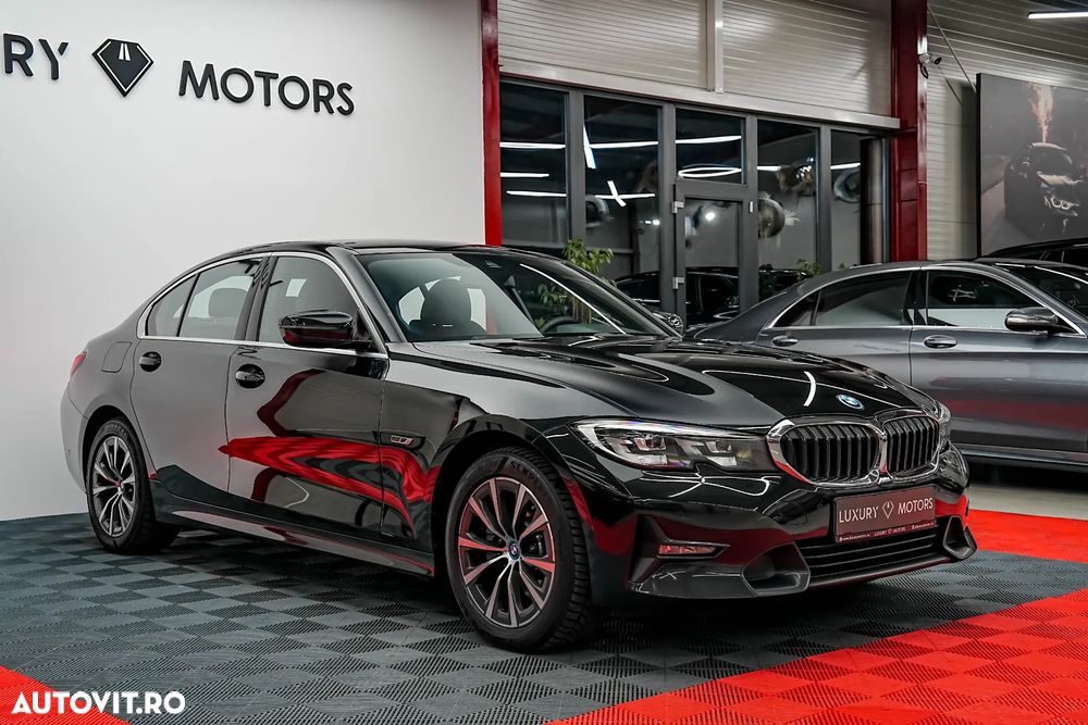 BMW Seria 3 320e Aut. Sport Line - 13