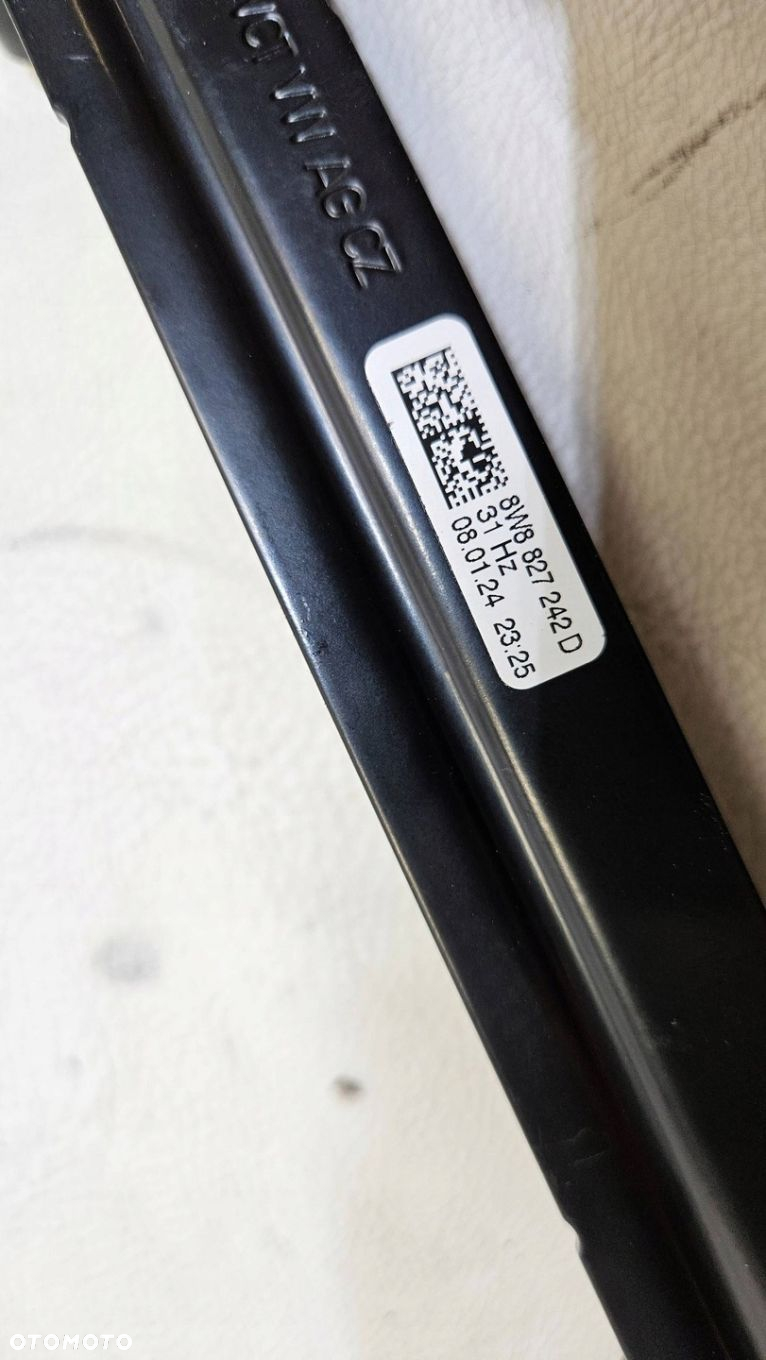 CIĘŻAREK WYRÓWNOWAŻAJĄCY KLAPĘ BAGAŻNIKA AUDI A7 C8 LIFT 8W6827242D - 5