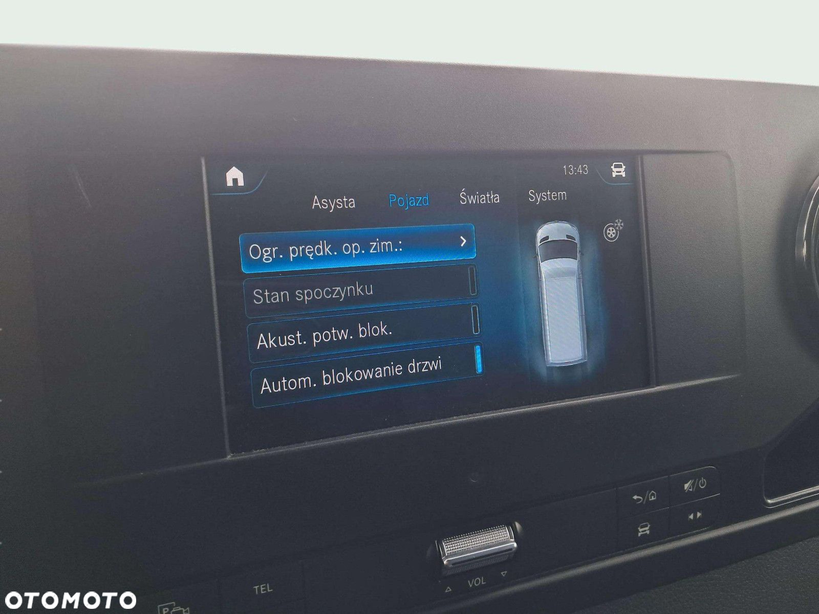 Mercedes-Benz Sprinter . - 17