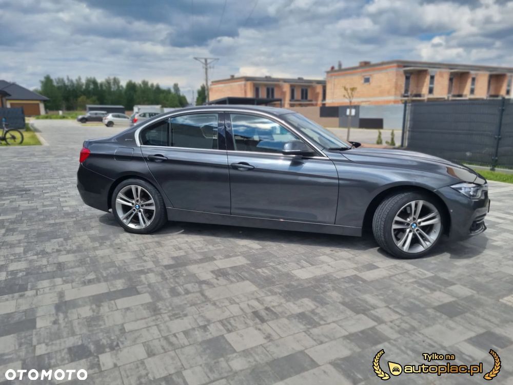 BMW Seria 3 330e iPerformance Luxury Line - 8
