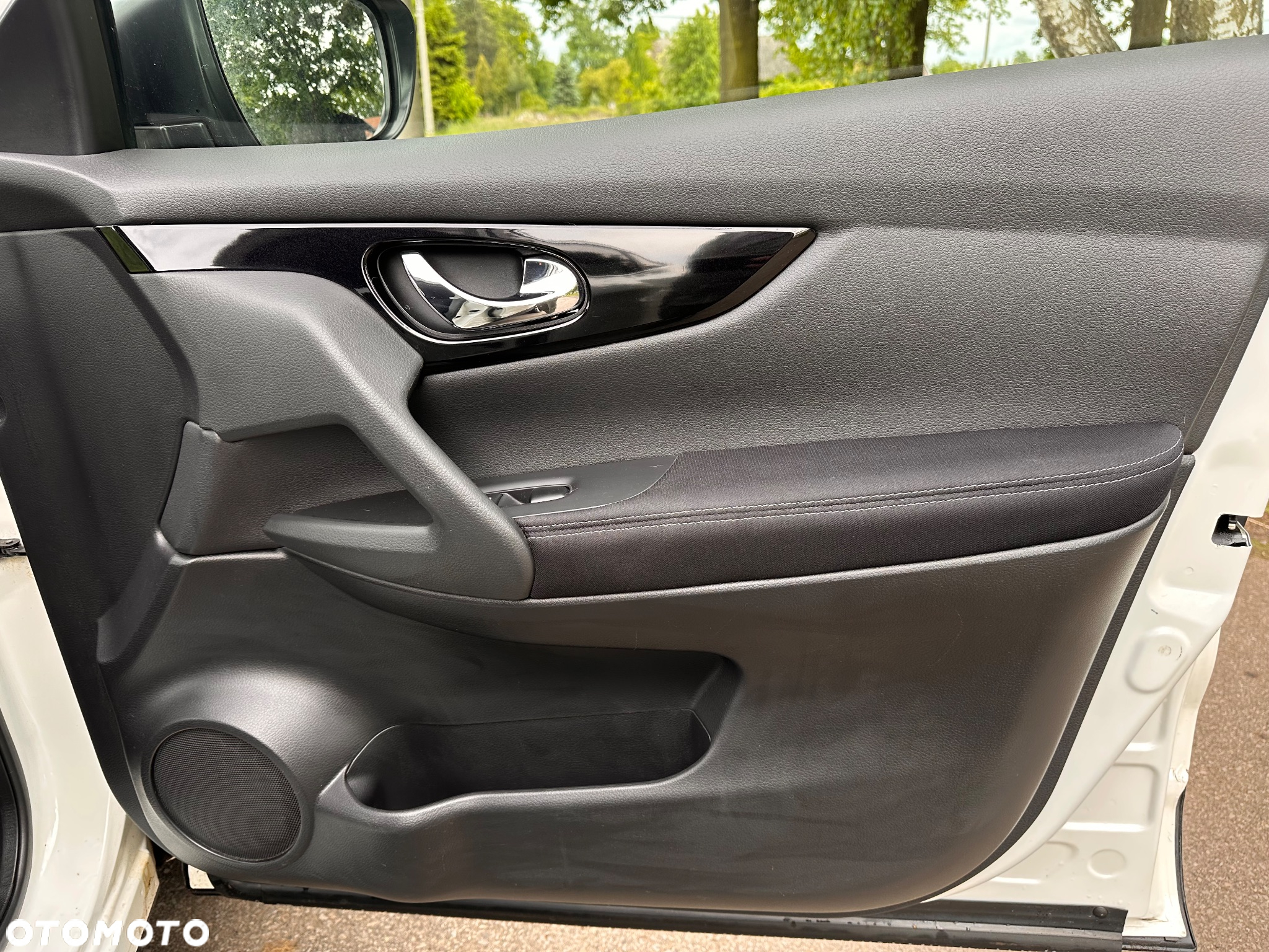 Nissan Qashqai 1.6 DIG-T N-Connecta - 18