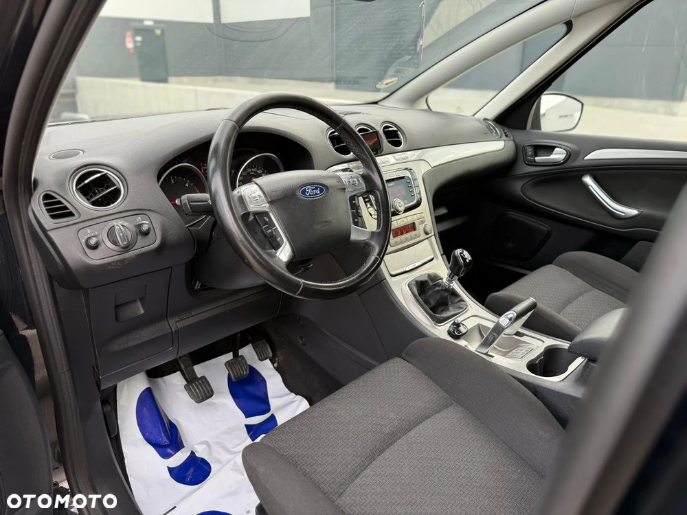 Ford S-Max 1.8 TDCi Ambiente - 13