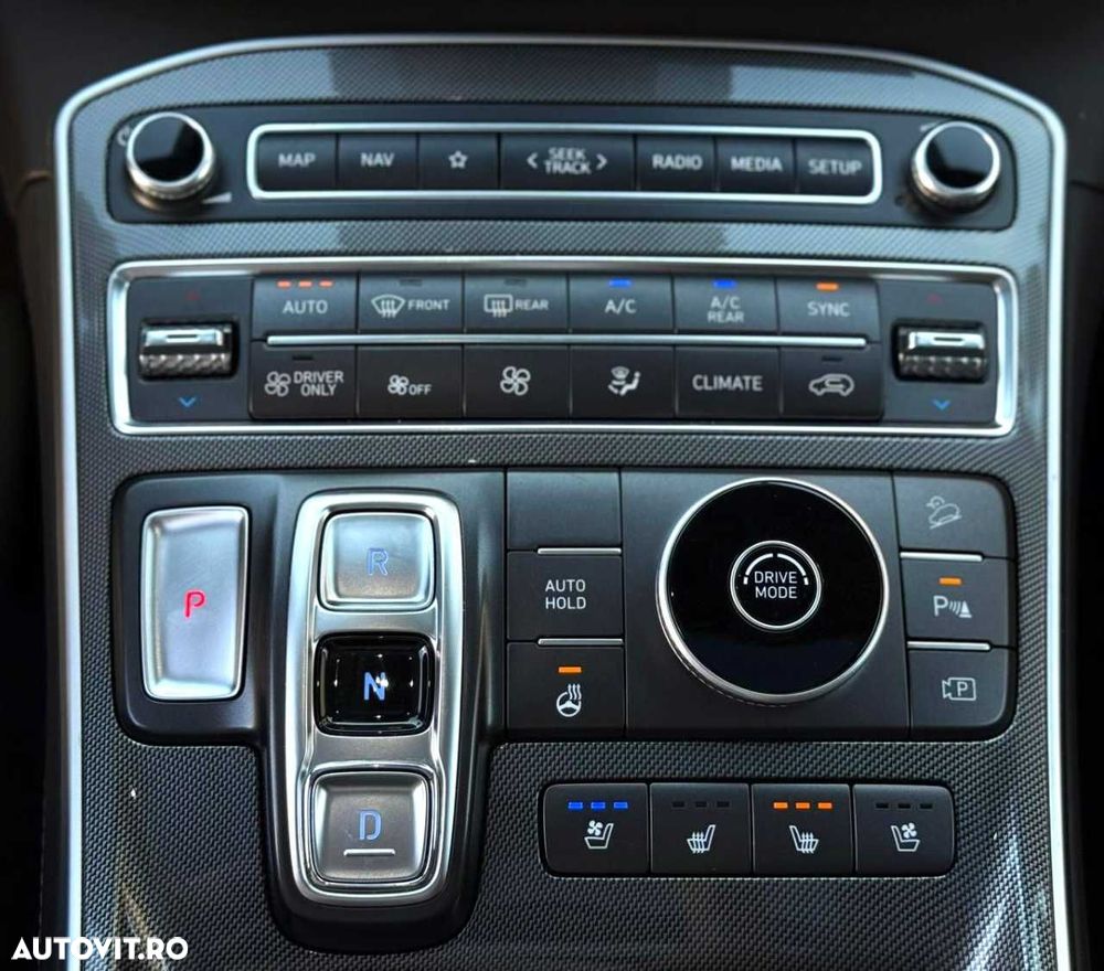 Hyundai Santa Fe - 25
