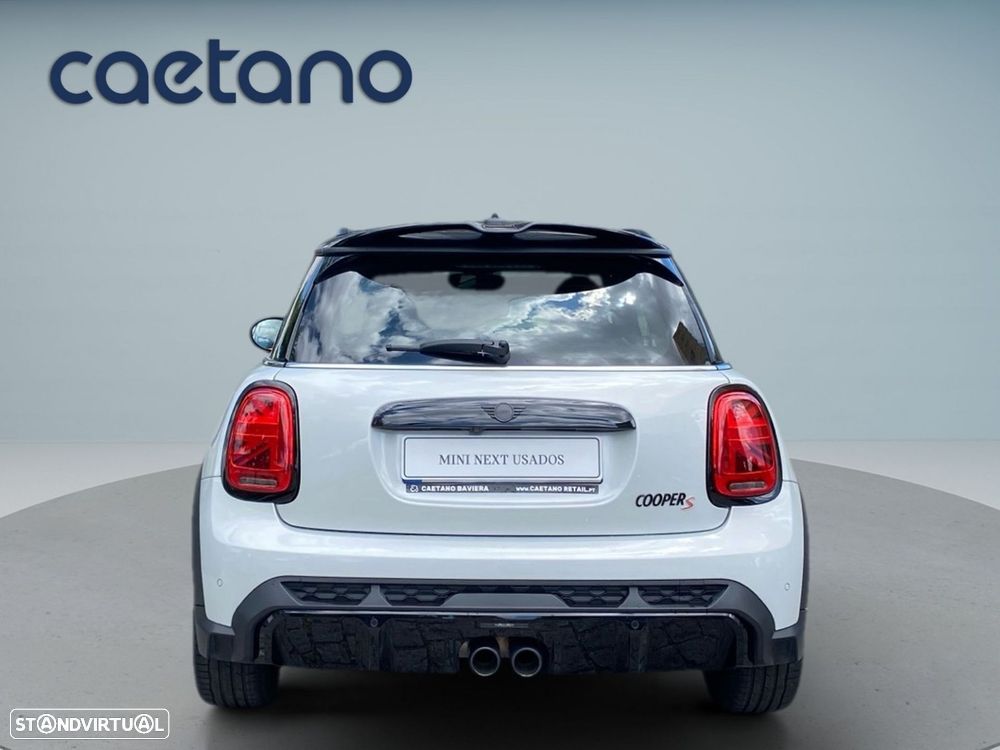 MINI 3 Portas Cooper S Auto Desportiva — fotografia 17
