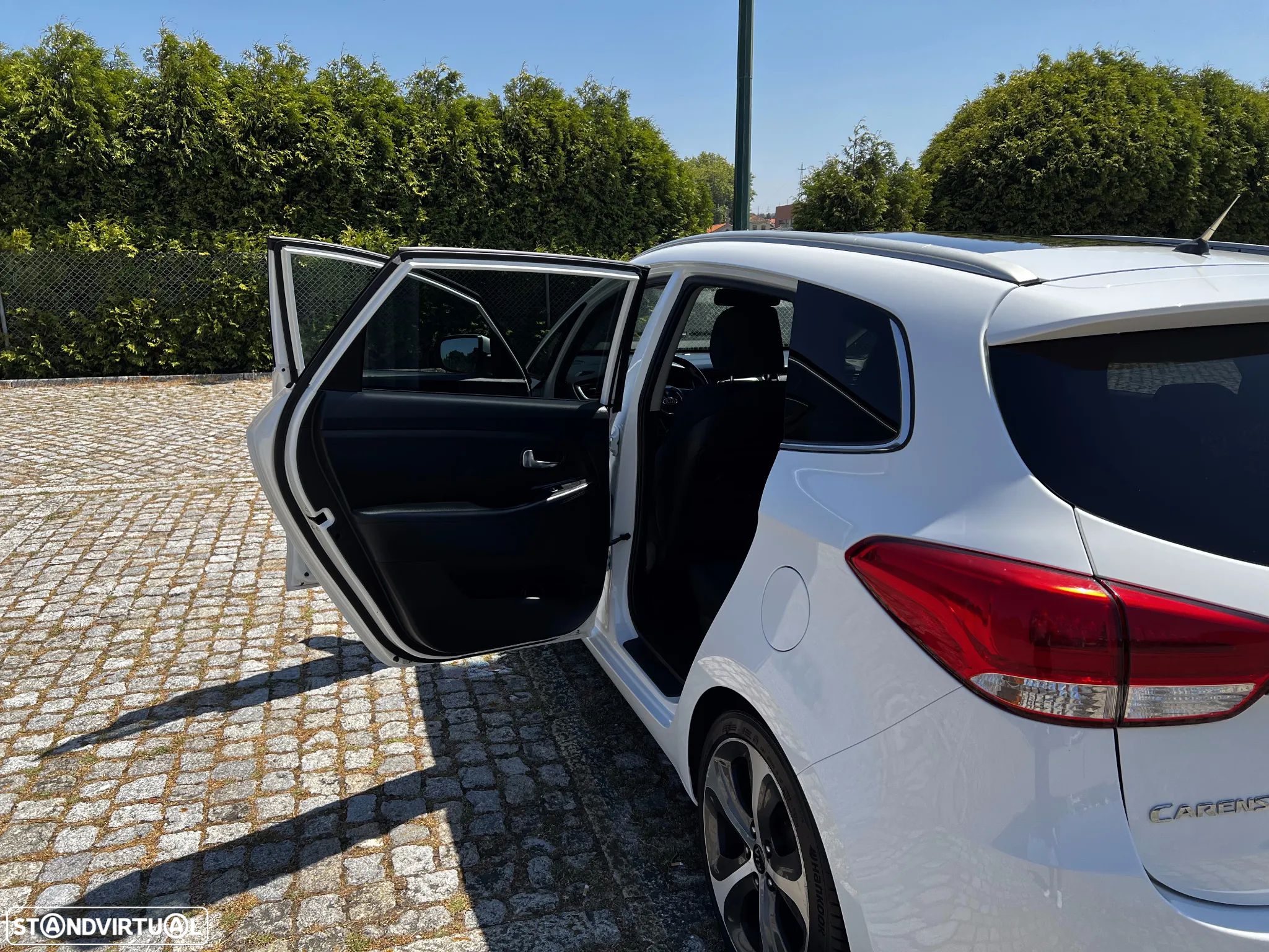 Kia Carens 1.7 CRDi ISG TX - 3