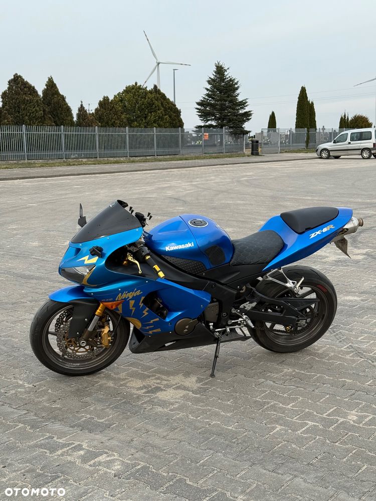 Kawasaki ZXR - 7
